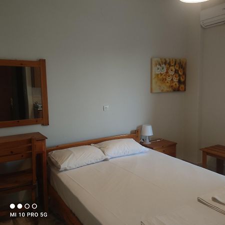 'Αγριοι Λιμένες Apartment Iria Bagian luar foto