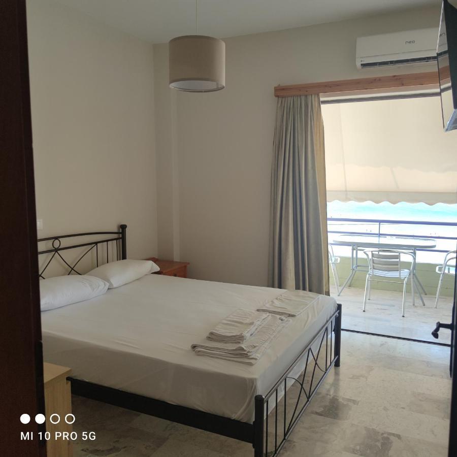 'Αγριοι Λιμένες Apartment Iria Bagian luar foto