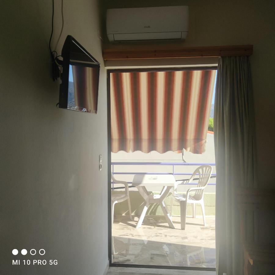 'Αγριοι Λιμένες Apartment Iria Bagian luar foto